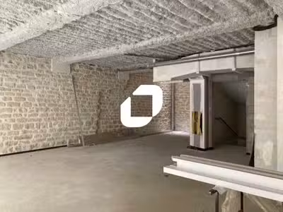A louer Local commercial 108m² Paris