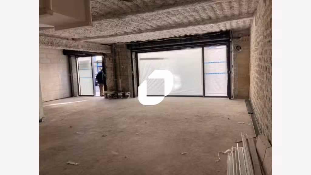 A louer Local commercial 108m² Paris