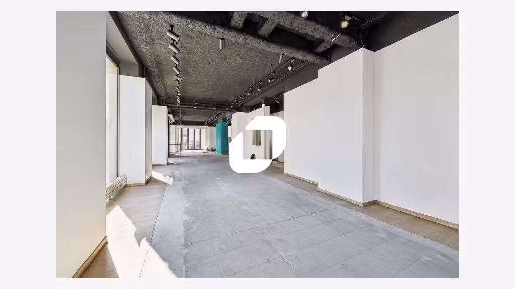 A louer Local commercial 182m² Paris
