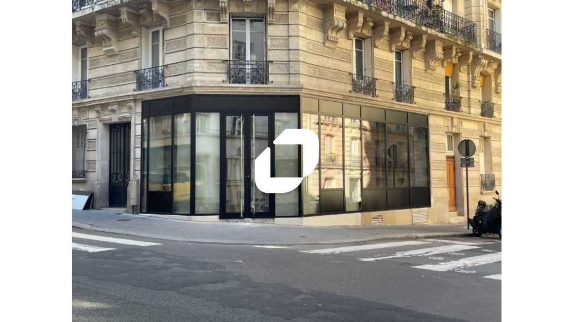 A louer Local commercial 118m² Paris