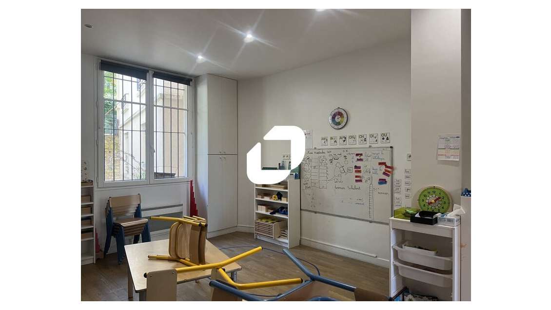 A louer Local commercial 105m² Paris