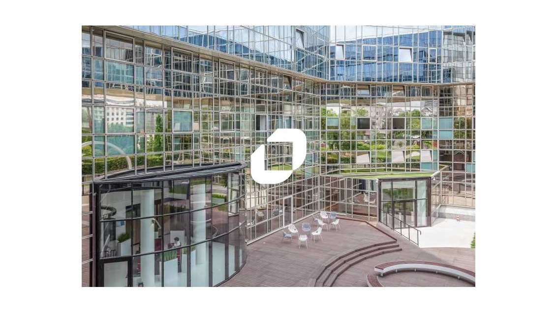 A louer Local commercial 6049m² Paris