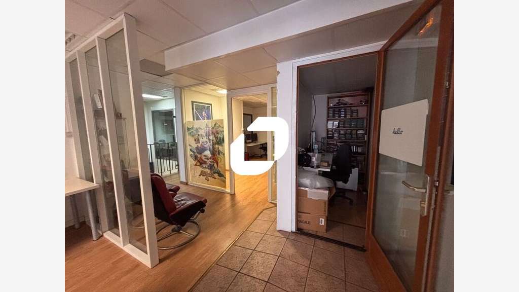 A louer Local commercial 110m² Paris