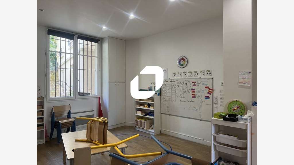 A louer Local commercial 105m² Paris