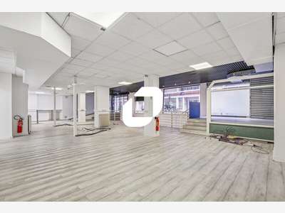 A louer Local commercial 807m² Paris