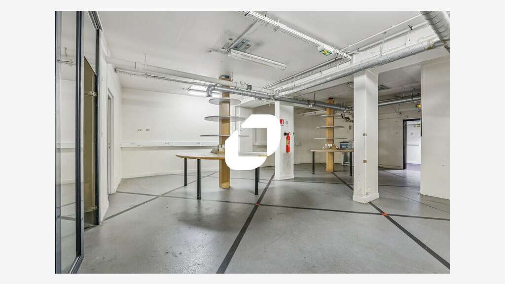 A louer Local commercial 807m² Paris