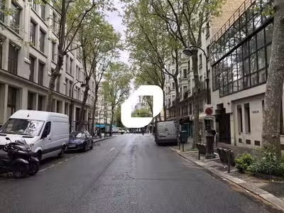 A louer Local commercial 345m² Paris