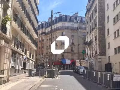 A louer Local commercial 356m² Paris