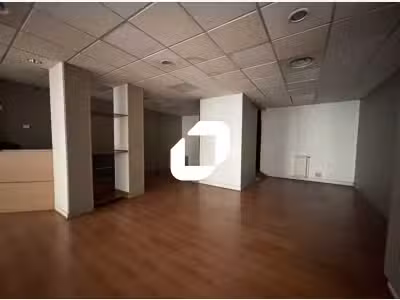 A louer Local commercial 137m² Paris