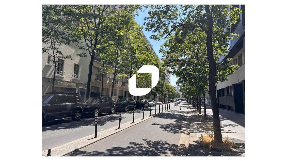 A louer Local commercial 185m² Paris