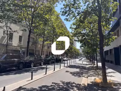 A louer Local commercial 185m² Paris