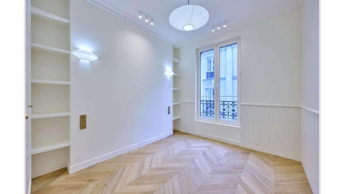 A louer local pro 38m² Paris 17e empl stratégique