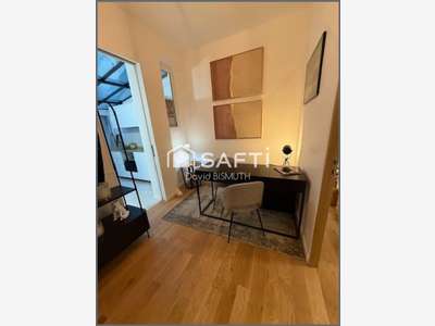 Location local pro 37m² Paris 75017 quartier animé