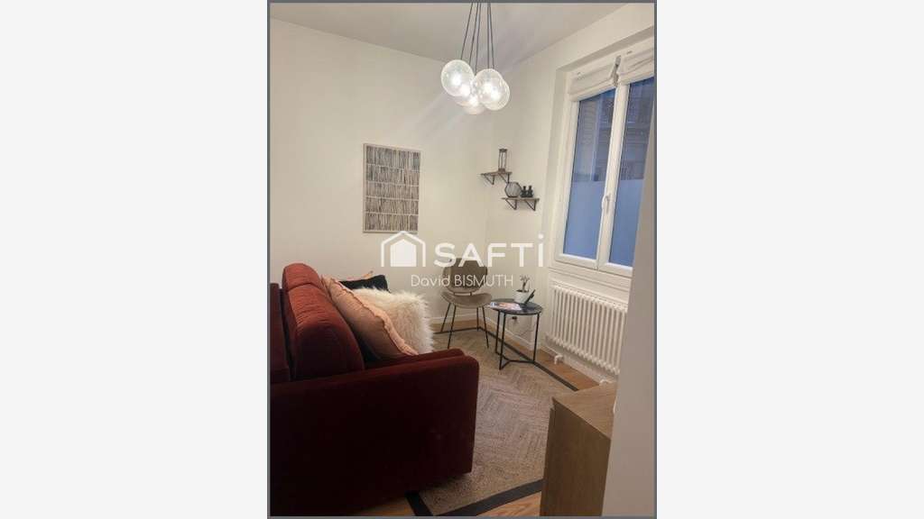 Location local pro 37m² Paris 75017 quartier animé