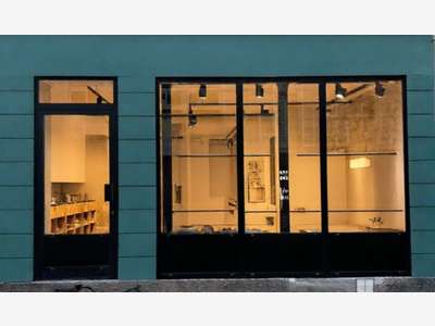A louer boutique 55m² à Paris 17e Batignolles 