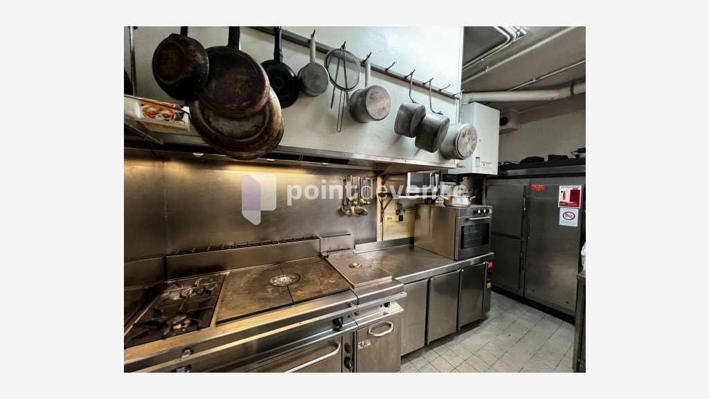 Location restaurant 100m² Niel Wagram Villiers