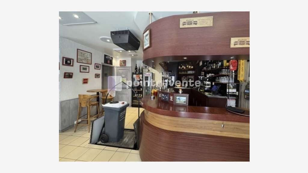 Location restaurant 100m² Niel Wagram Villiers