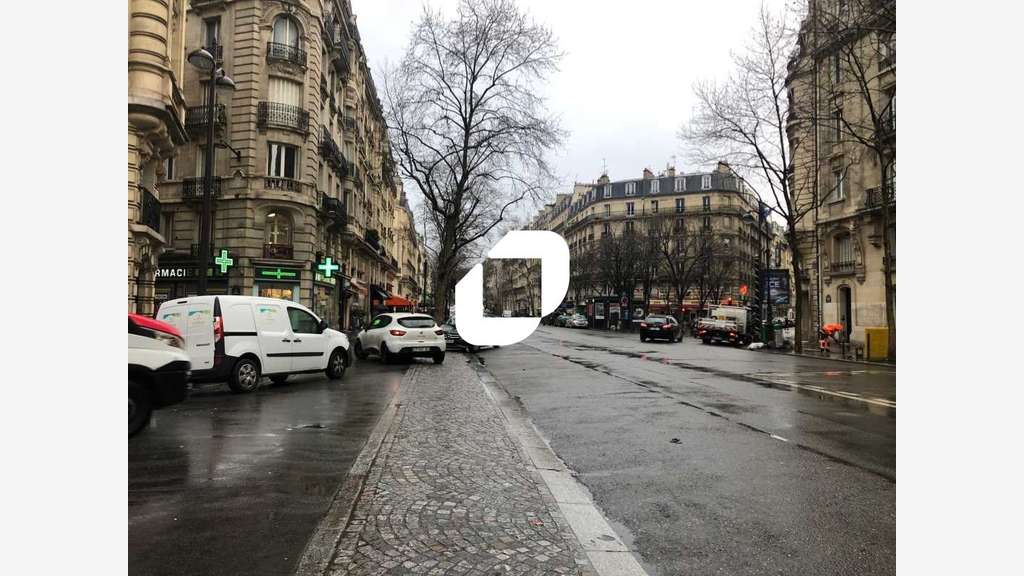 A louer Local commercial 57m² Paris