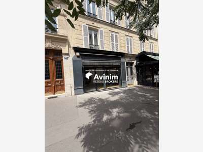 A louer local commercial de 76m² à Paris 75017