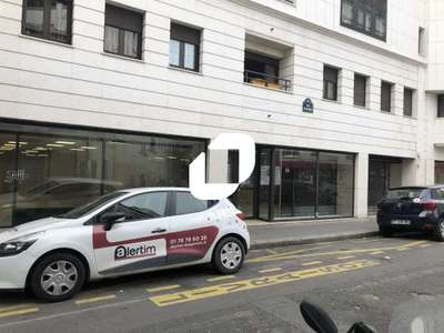 Location Locaux commerciaux - Boutiques à Paris 18e