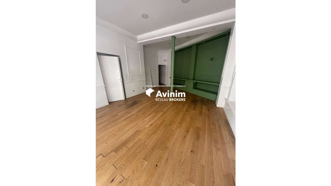 A louer local 55m² empl N°1 à Paris 18e Ordener