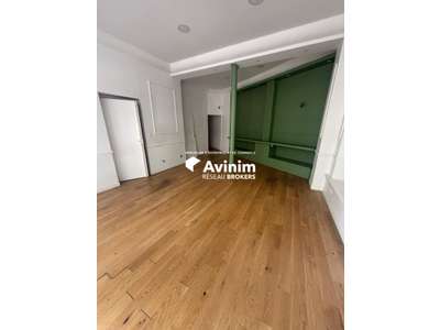 Location Locaux commerciaux - Boutiques à Paris 18e