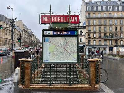 Location Locaux commerciaux - Boutiques à Paris 18e