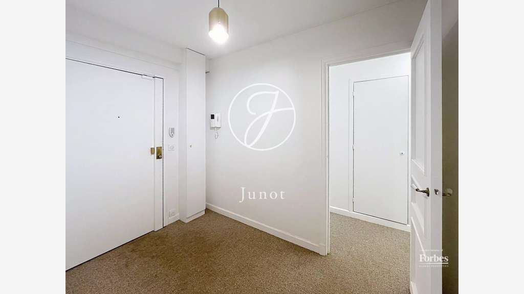 Bureaux Paris 18e avenue Junot / Montmartre