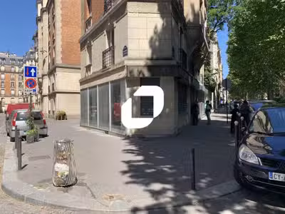 A louer Local commercial 62m² Paris