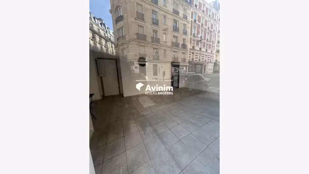 A louer local de 50m² emplacement N°1 à Paris 18