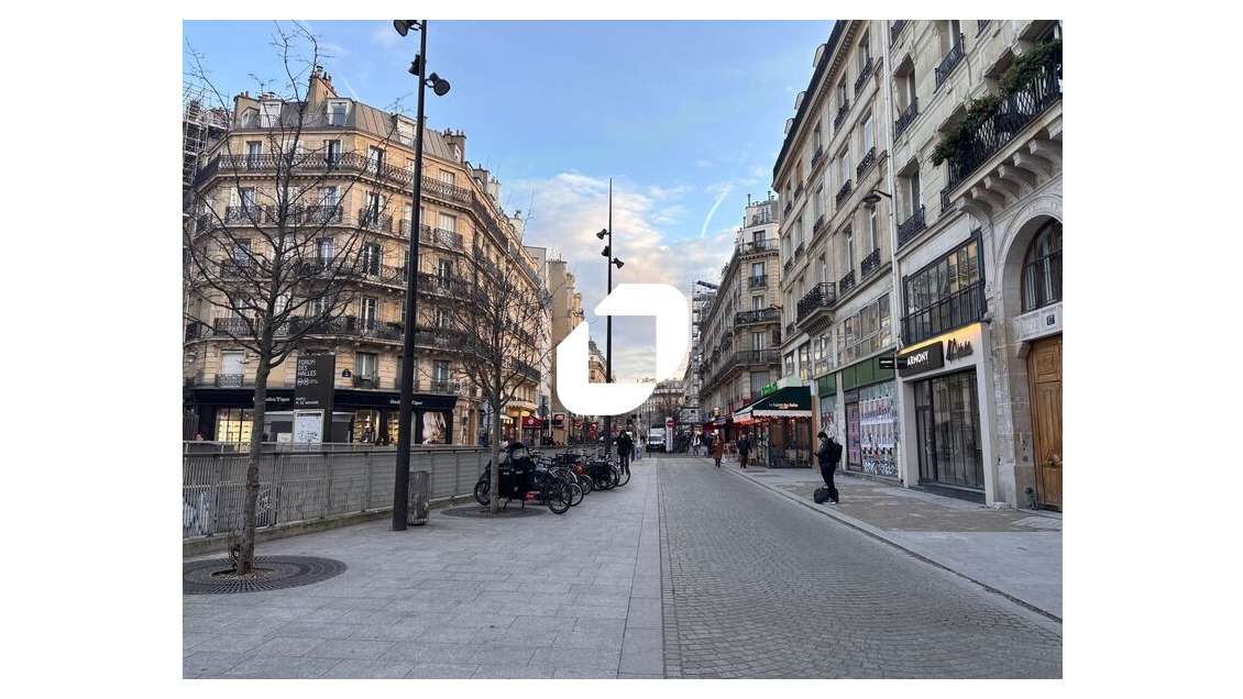 A louer Local commercial 580m² Paris