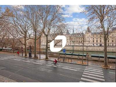 Location Locaux commerciaux - Boutiques à Paris 1er