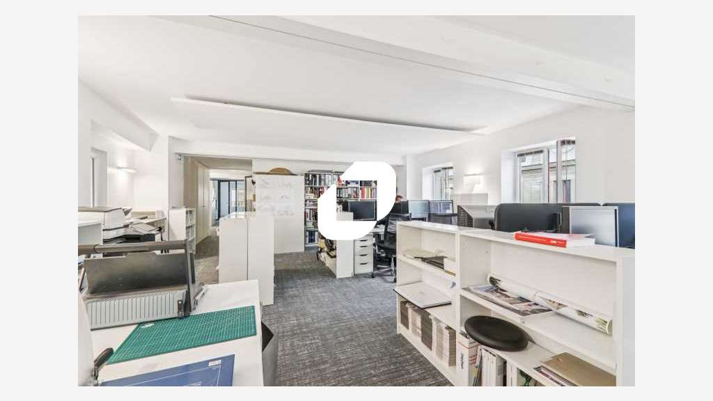 A louer Local commercial 205m² Paris