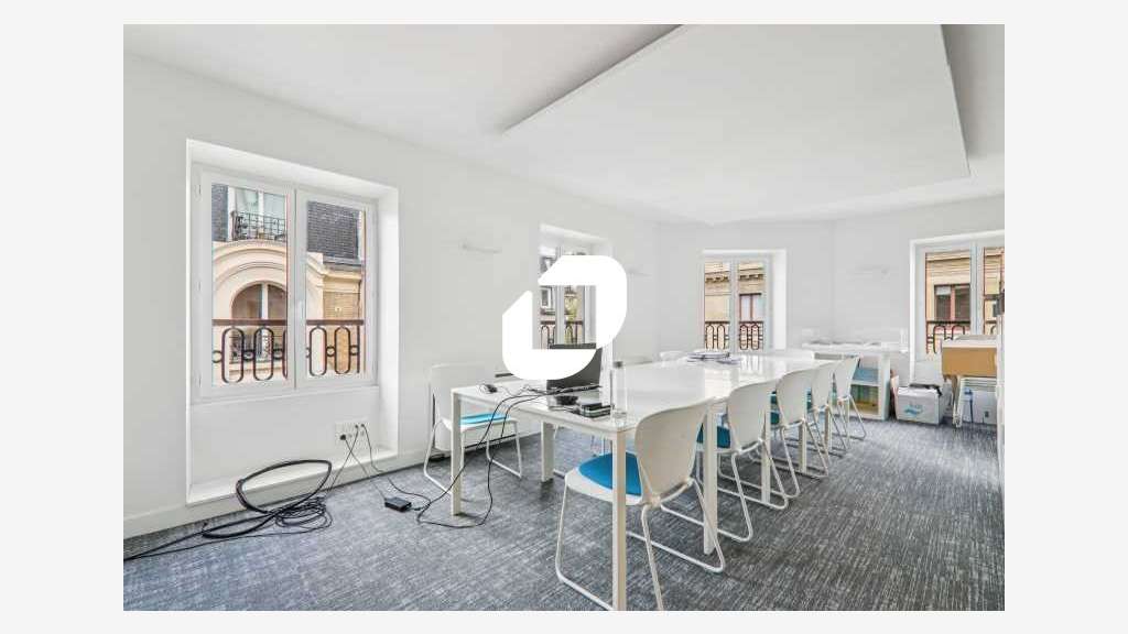 A louer Local commercial 205m² Paris