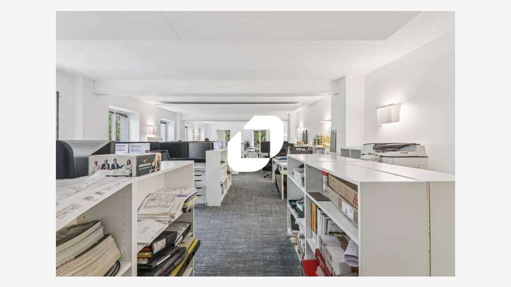 A louer Local commercial 205m² Paris