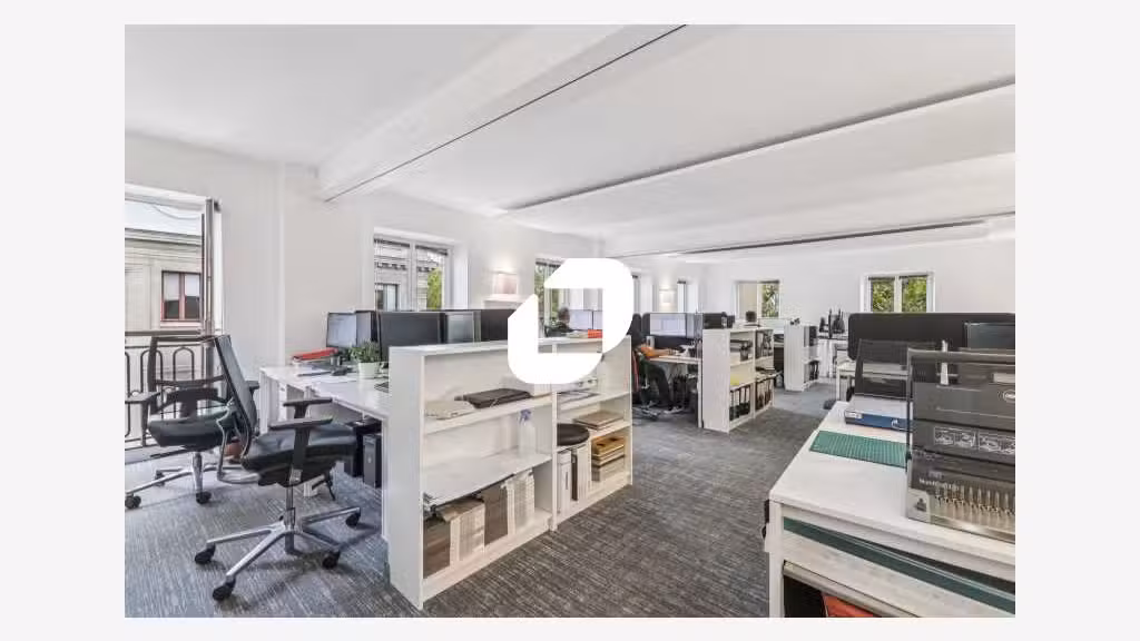 A louer Local commercial 217m² Paris