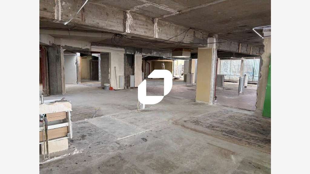 A louer Local commercial 544m² Paris