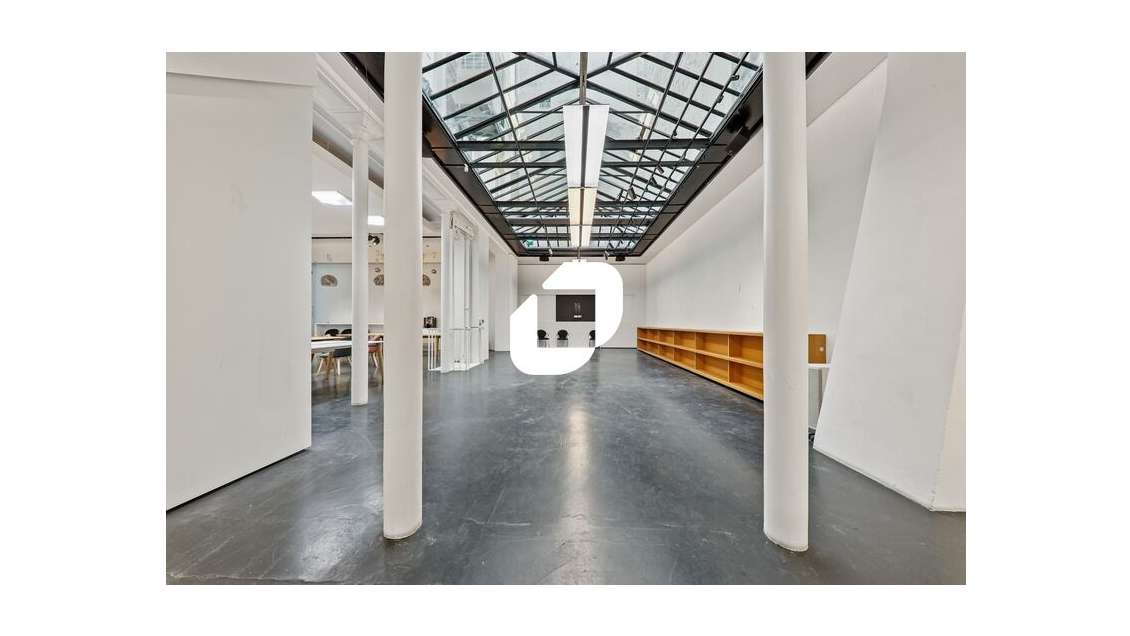 A louer Local commercial 588m² Paris