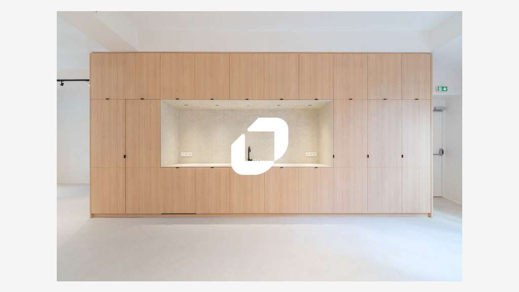 A louer Local commercial 95m² Paris