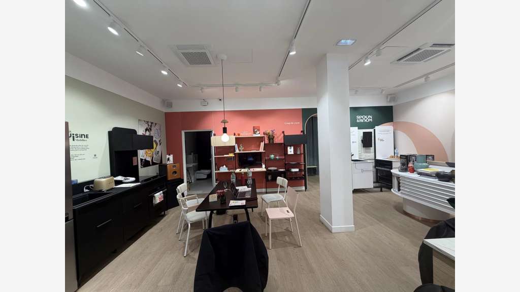 Location pure local 168m² Paris 3e Bdv du Temple