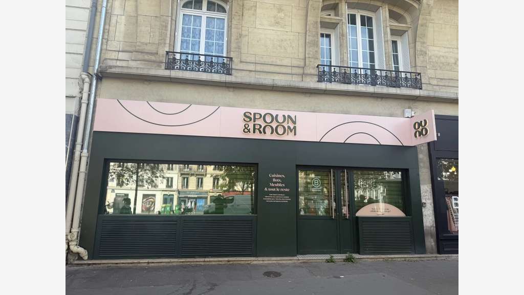 Location pure local 168m² Paris 3e Bdv du Temple