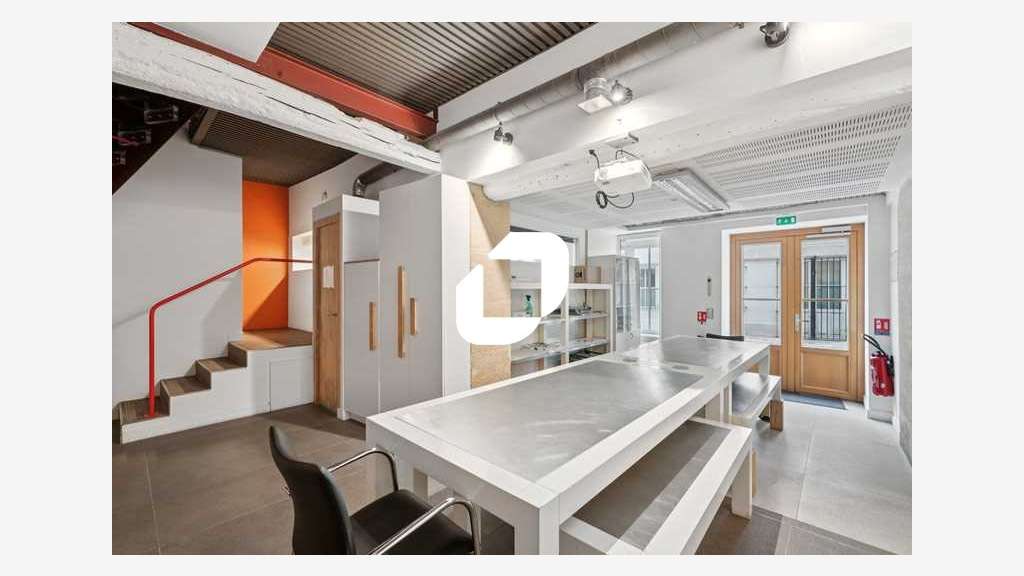 A louer Local commercial 96m² Paris