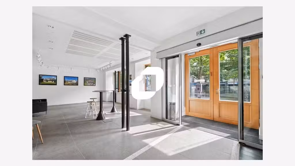 A louer Local commercial 198m² Paris