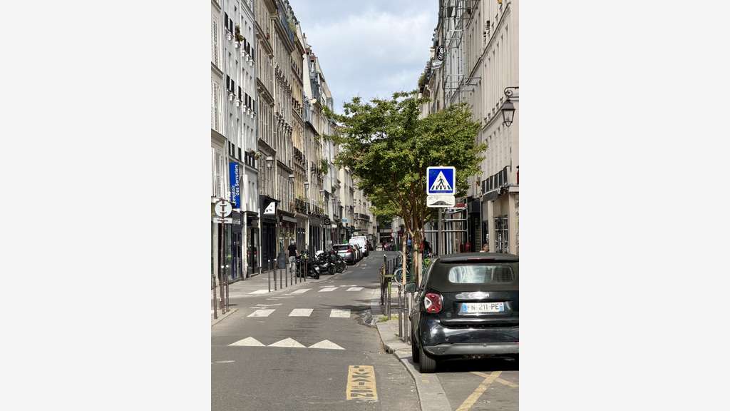 75003 Paris Boutique à louer .
