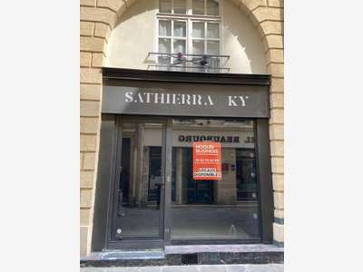 Local commercial de 14m² à louer à Paris 04 Marais