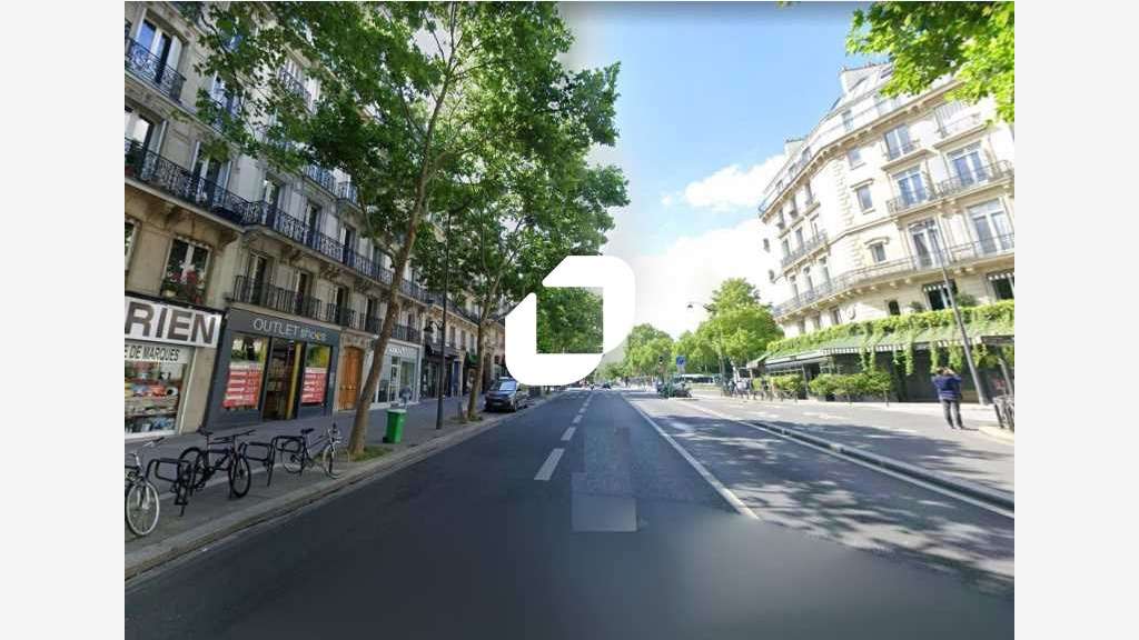 A louer Local commercial 124m² Paris