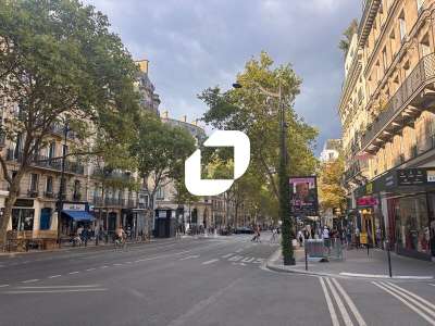 A louer Local commercial 124m² Paris