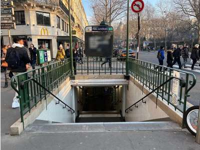 LOCATION PURE 222M2 - EMPLACEMENT N1 - BD
