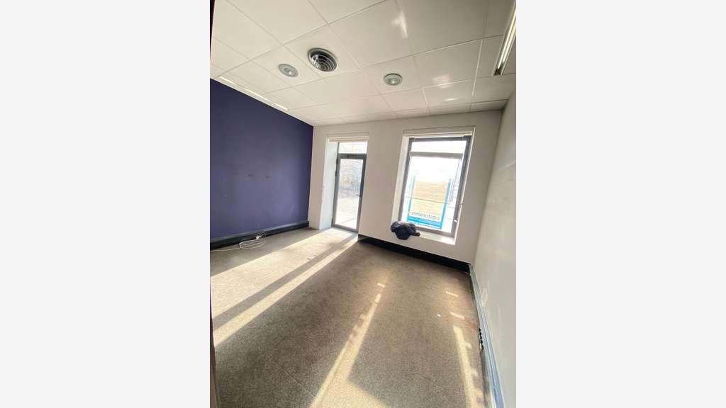 À LOUER – LOCAL COMMERCIAL 27,5 m² – PARIS 5e – EM