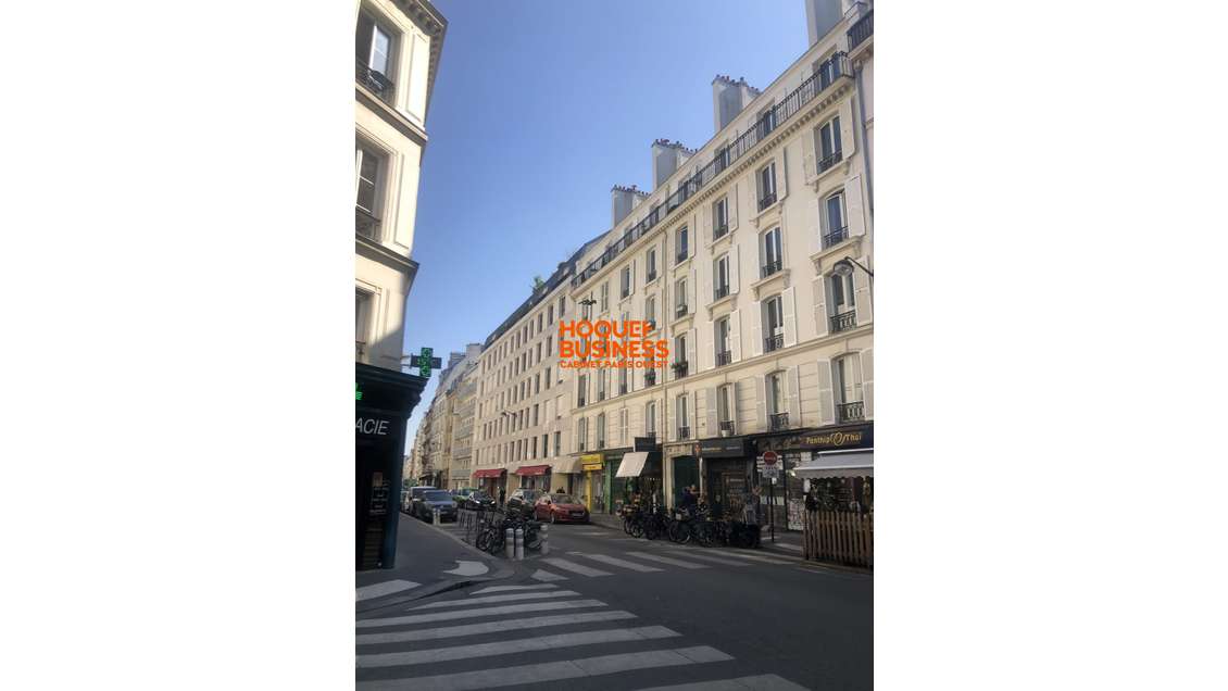 A louer local commercial 40m² Paris 6e Métro Duroc